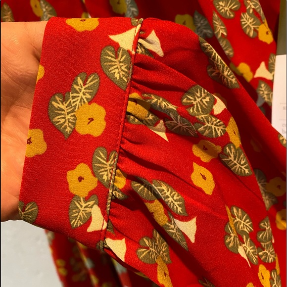 Cabi , Almost Famous Collection Belfry Blouse - Picture 3 of 6